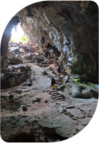 Espeleologia e Gestão de Cavidades Naturais
Estudos espeleológicos voltados ao licenciamento ambiental e também à conservação, assegurando a qualidade técnica e a conformidade legal. Estamos focados em oferecer soluções verdadeiramente singulares e de cunho estratégico, garantindo segurança jurídica e a construção de um legado em respeito ao patrimônio espeleológico e também natural.