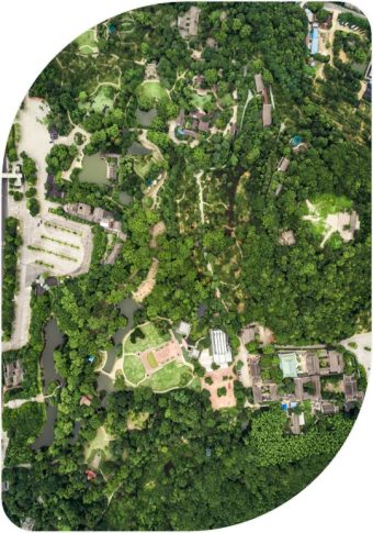 Planejamento Urbano e Regional Sustentável
Desenvolvemos planos diretores, zoneamentos ambientais e climáticos, bem como instrumentos de planejamento territorial com base em critérios de sustentabilidade, inclusão social e resiliência climática.